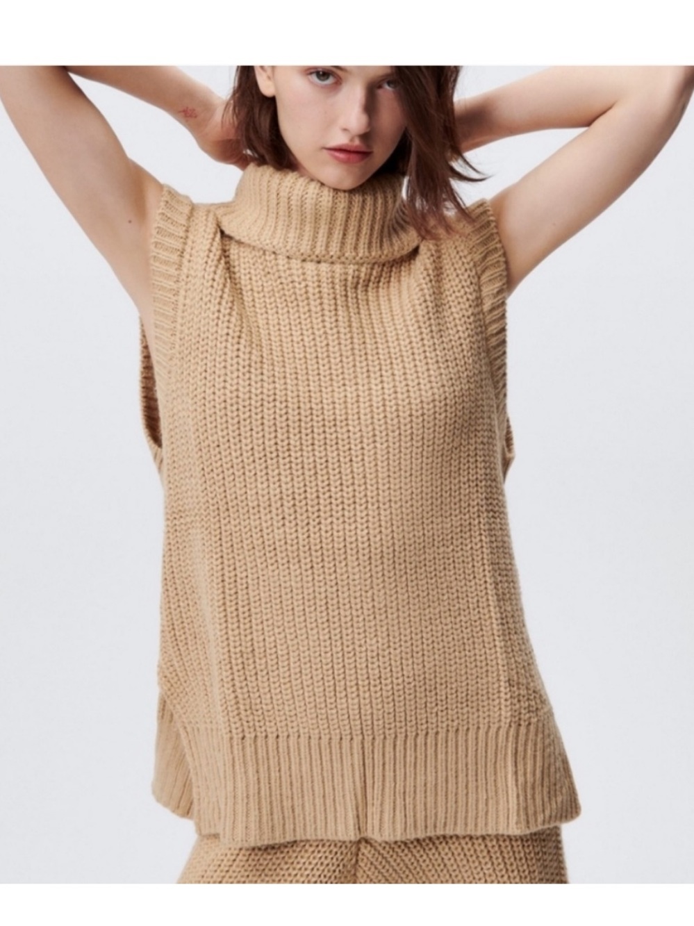 Zara Turtleneck Sweater Vest Sleeveless in Tan Size Small